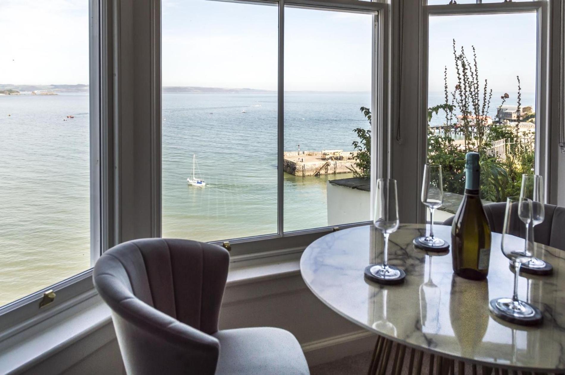 Pieces Of Eight - 2 Bedroom Apartment - Tenby - Bagian luar foto
