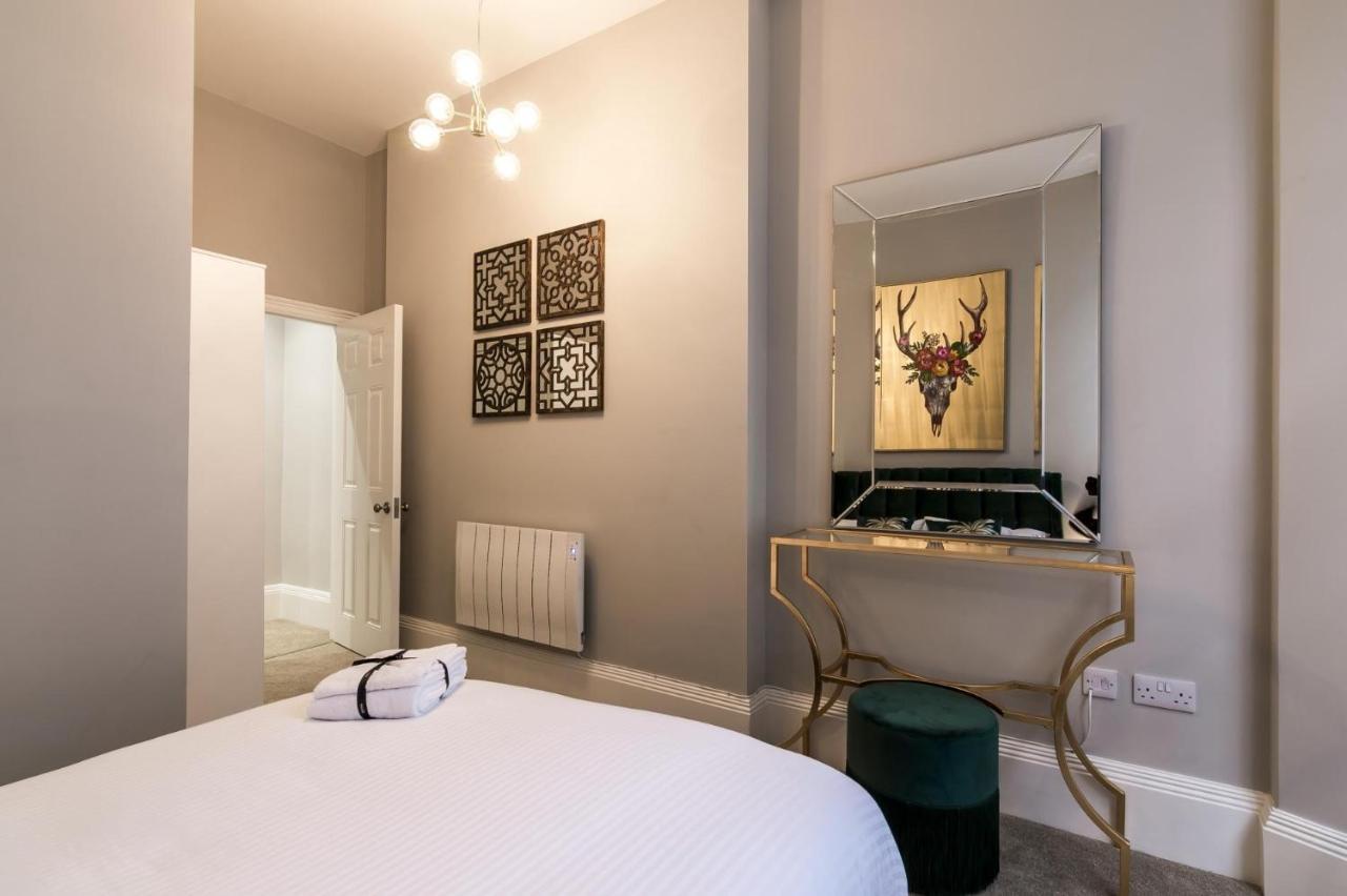 Pieces Of Eight - 2 Bedroom Apartment - Tenby - Bagian luar foto